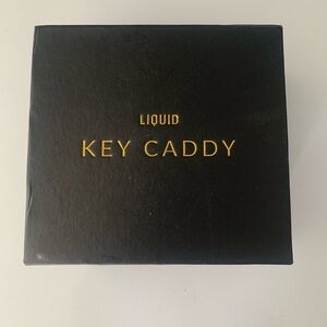Black Liquid Key Caddy